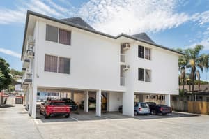 thumbnail: Front of property