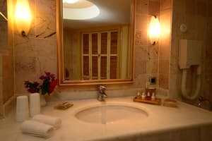 thumbnail: Bathroom sink
