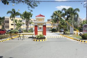 thumbnail: Property entrance