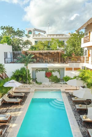thumbnail: Outdoor pool