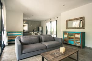 thumbnail: Living area