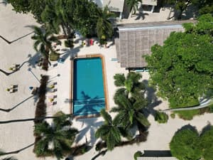 thumbnail: Pool