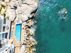 thumbnail: Infinity pool