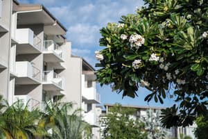 thumbnail: Exterior