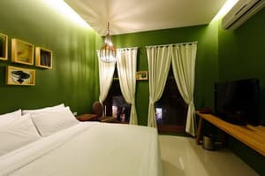 thumbnail: Room