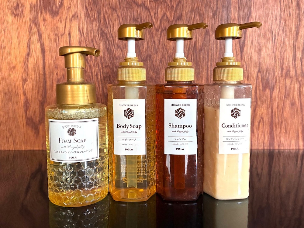 Bathroom amenities