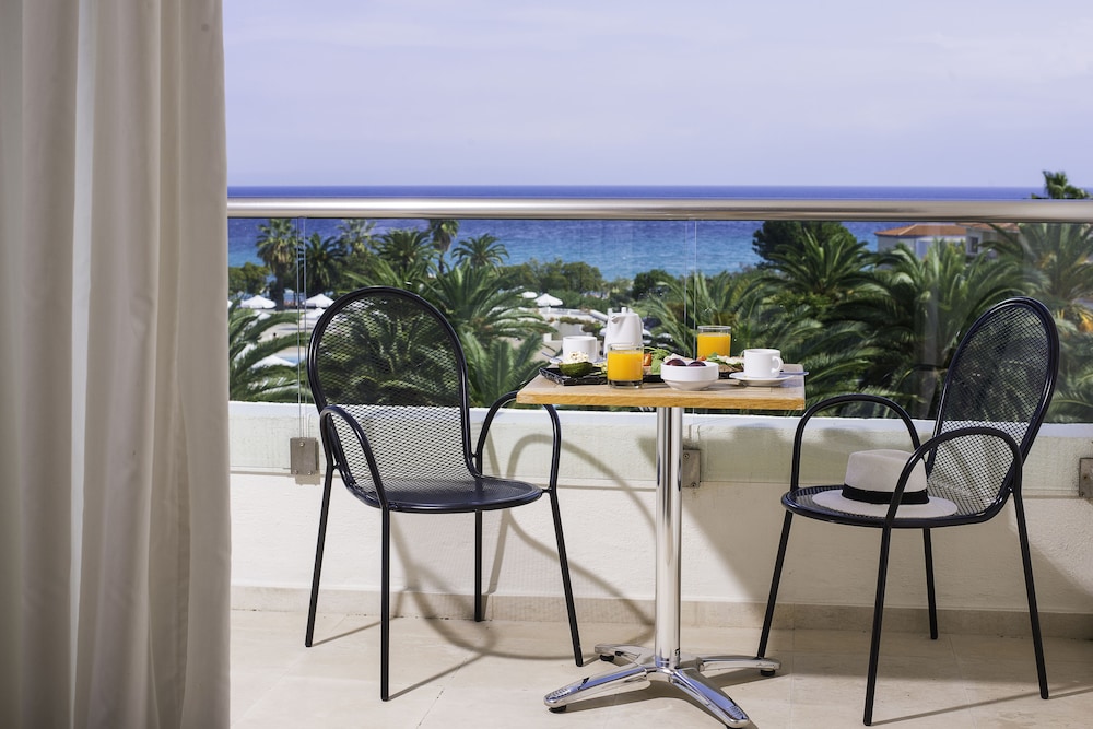 Beach/ocean view