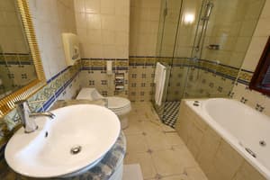 thumbnail: Jetted tub