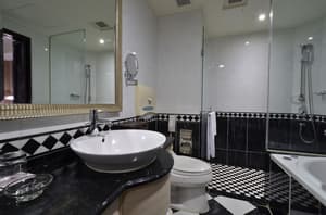 thumbnail: Bathroom