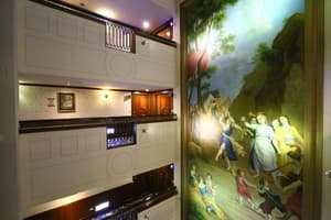 thumbnail: Interior detail