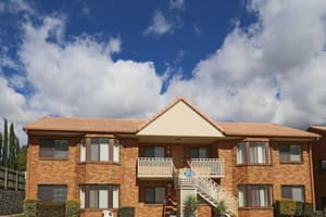 thumbnail: Exterior