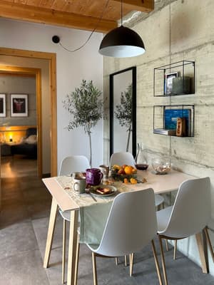 thumbnail: Living area