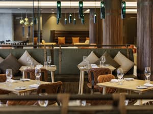 thumbnail: Restaurant