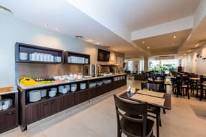 thumbnail: Breakfast area