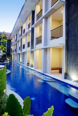thumbnail: Outdoor pool