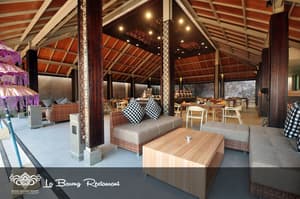thumbnail: Restaurant