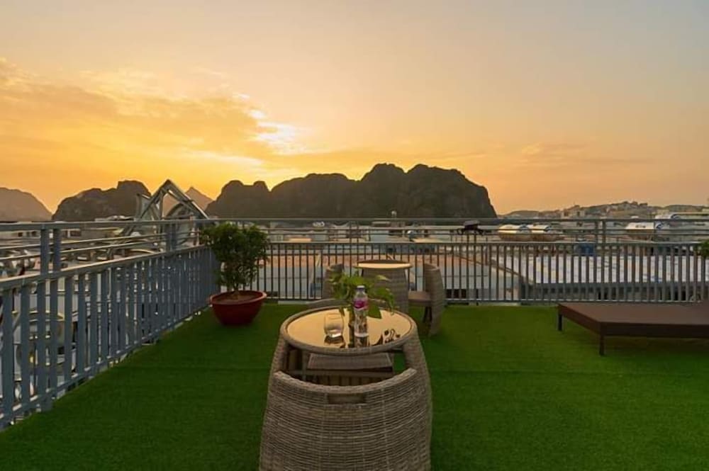 Sundeck