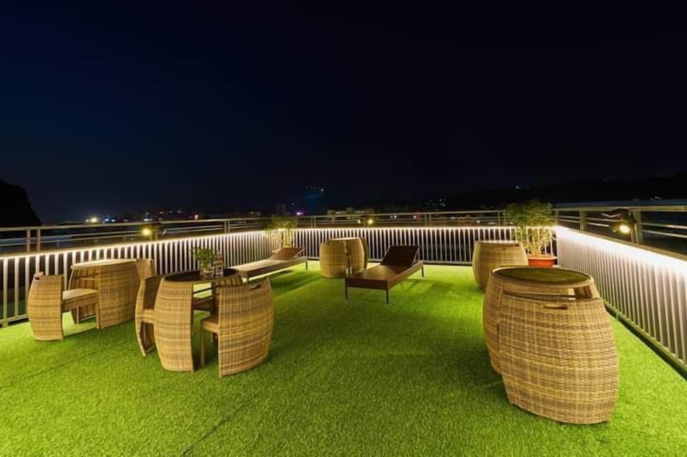 Sundeck