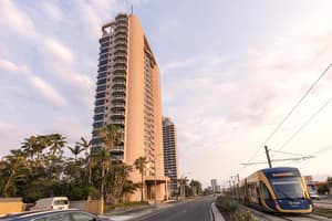 thumbnail: Exterior