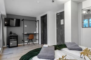 thumbnail: Room amenity