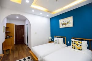thumbnail: Room