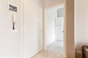thumbnail: Interior entrance