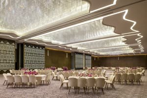 thumbnail: Ballroom