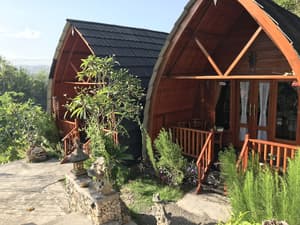 thumbnail: Front of property