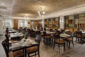 thumbnail: Restaurant