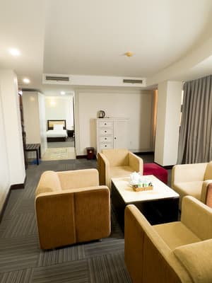 thumbnail: Room