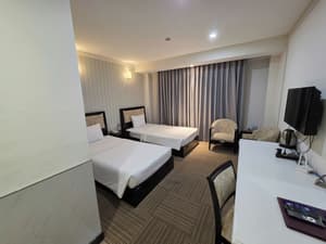 thumbnail: Room