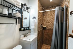 thumbnail: Bathroom