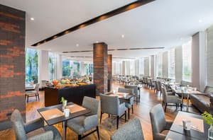 thumbnail: Restaurant