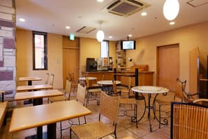 thumbnail: Restaurant