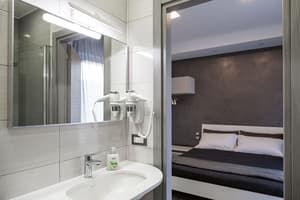 thumbnail: Bathroom sink