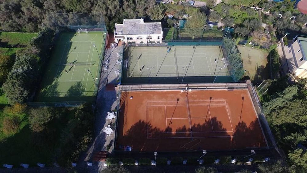 Sport court