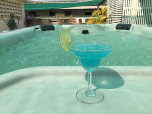 thumbnail: Poolside bar