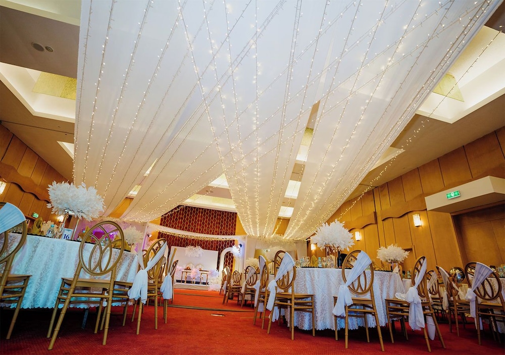 Indoor wedding
