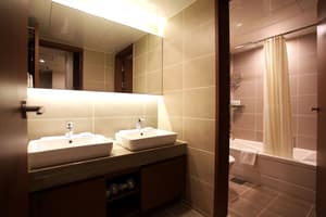 thumbnail: Bathroom