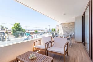 thumbnail: Balcony view