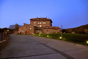 thumbnail: Exterior