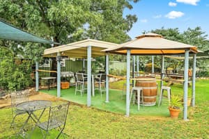 thumbnail: Property grounds