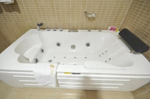 thumbnail: Bathroom
