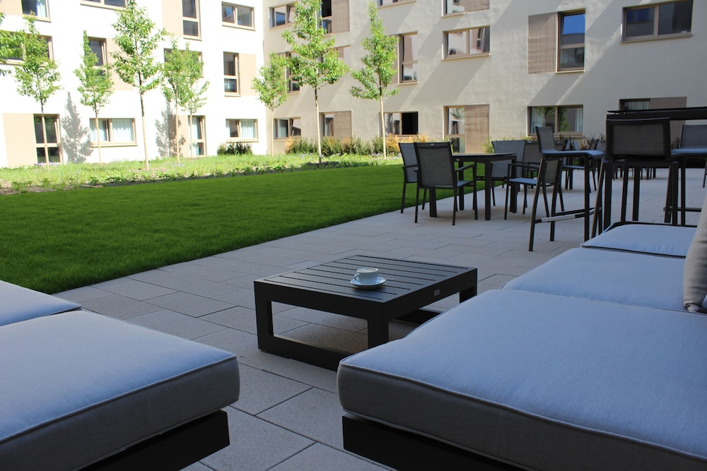 Sundeck
