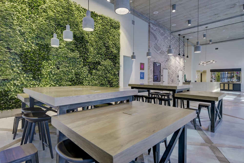 Restaurant-cafeteria