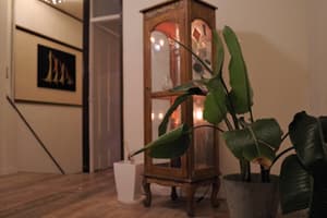 thumbnail: Interior detail