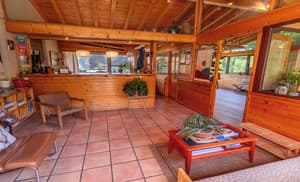 thumbnail: Dining room