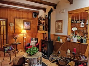 thumbnail: Dining room