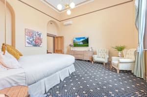 thumbnail: Room
