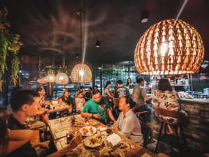 thumbnail: Restaurant